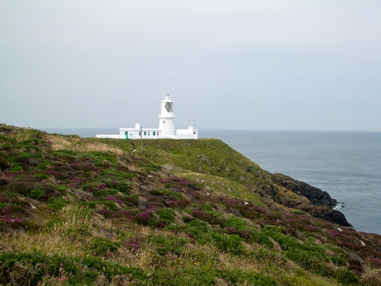 Strumble Head Lighthouse, Pembrokeshire Strumble Head Lighthouse, Pembrokeshire