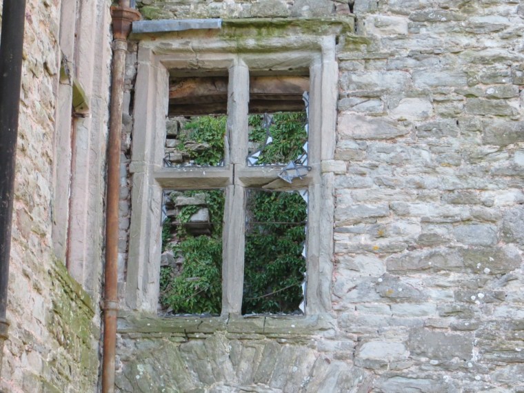 Hay Castle 10