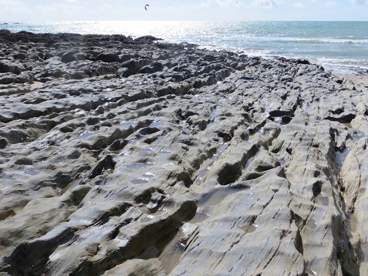 Thurlestone Rocks, Devon (L) 02
