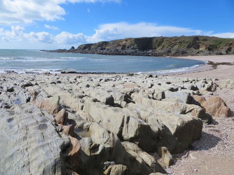 Thurlestone Rocks, Devon (L) 04