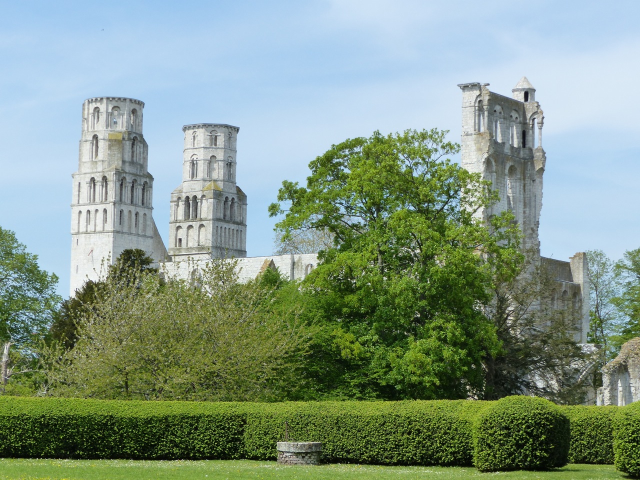 Mass (Scratch) Sundial, Jumieges Abbey, France 1