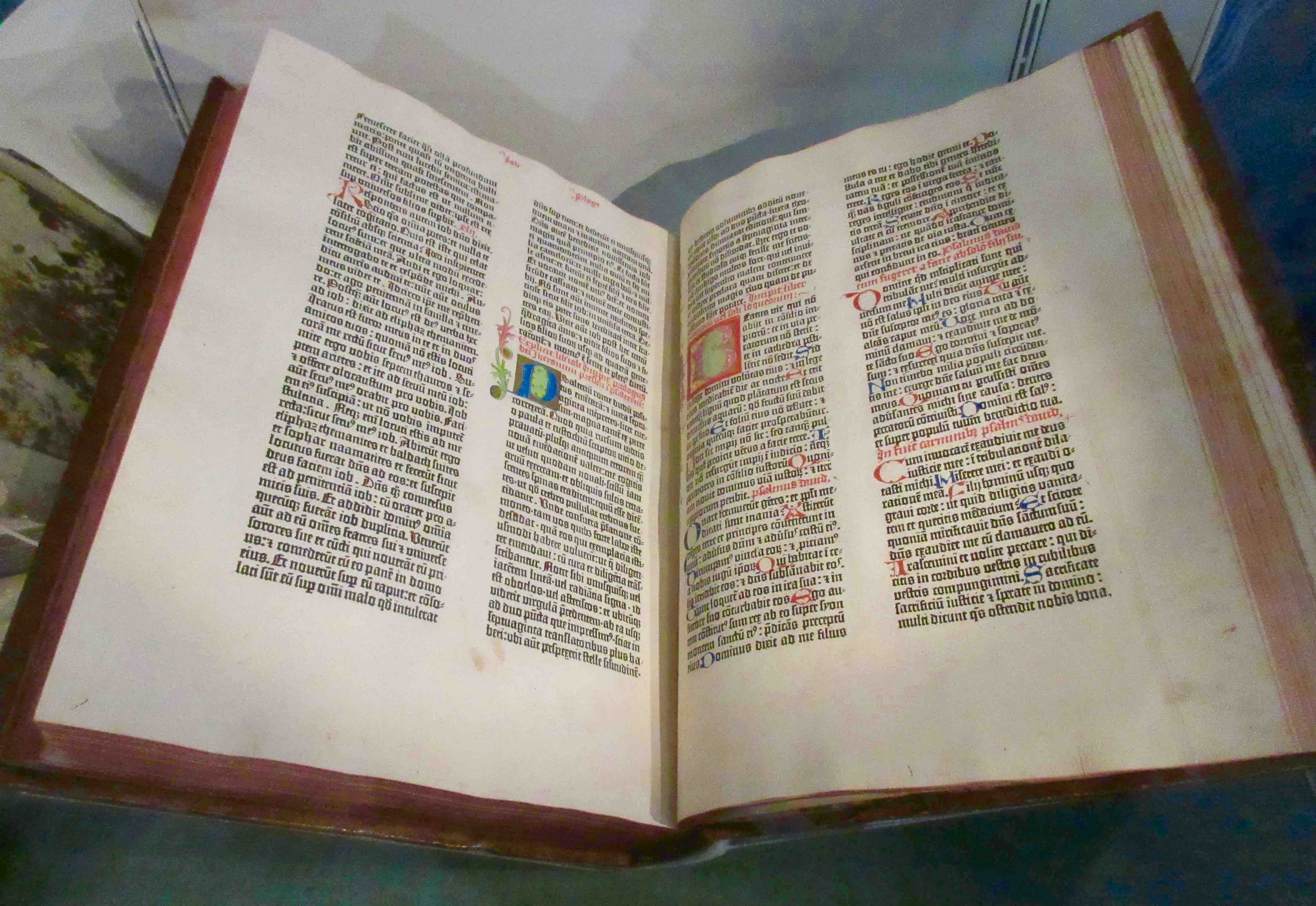 treasures-from-the-university-library-cambridge-5