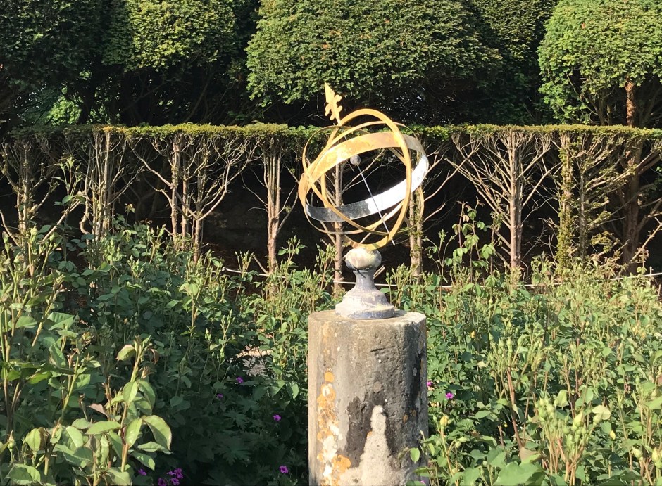 ARMILLARY SPHERE SUNDIAL: KINGSTON LACY, DORSET (Keith Salvesen)