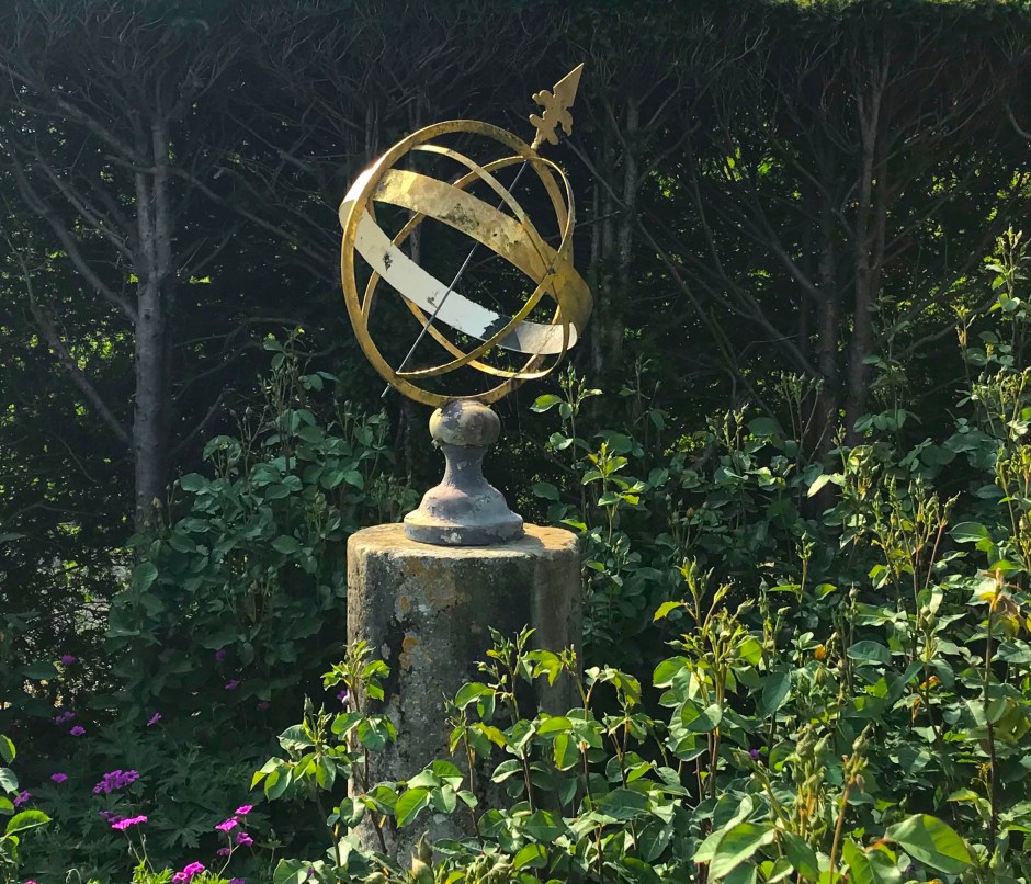 ARMILLARY SPHERE SUNDIAL: KINGSTON LACY, DORSET (Keith Salvesen)