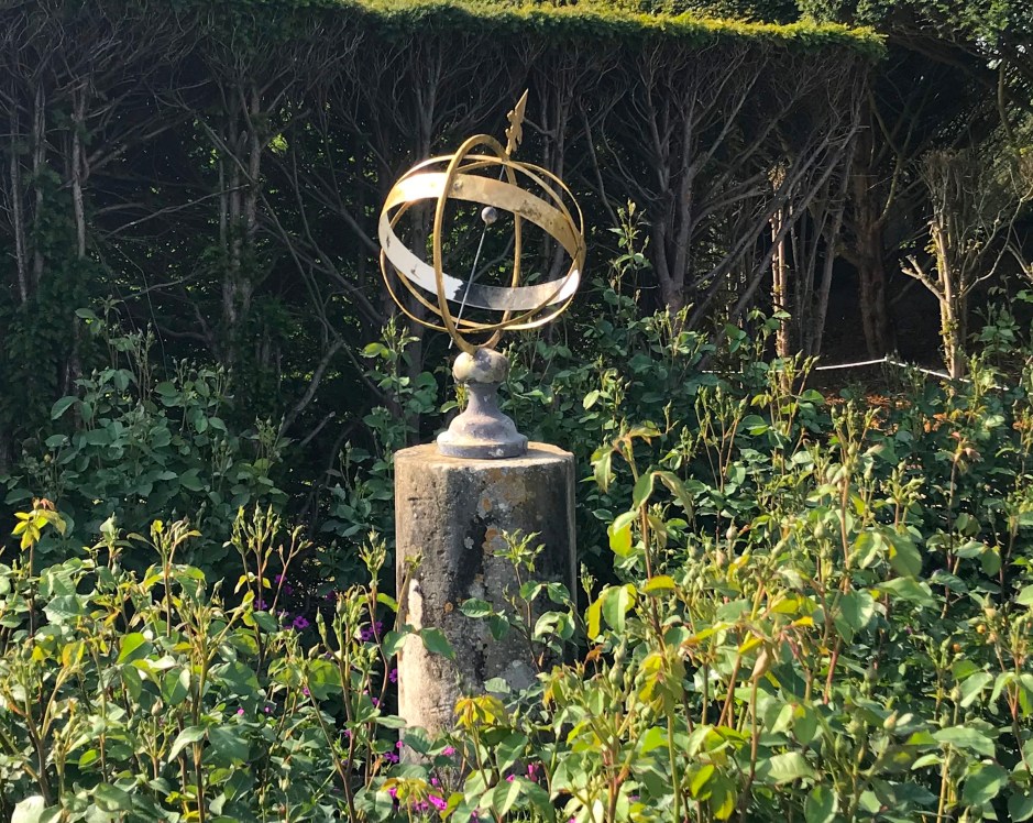 ARMILLARY SPHERE SUNDIAL: KINGSTON LACY, DORSET (Keith Salvesen)