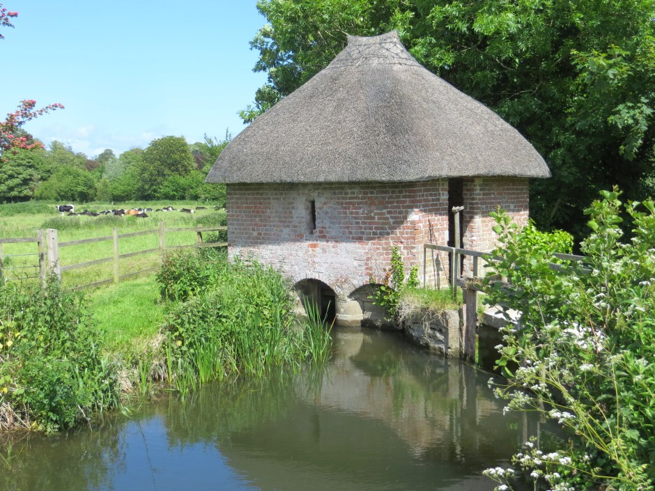 Fishing Hut on the River Frome, Dorset (Keith Salvesen)