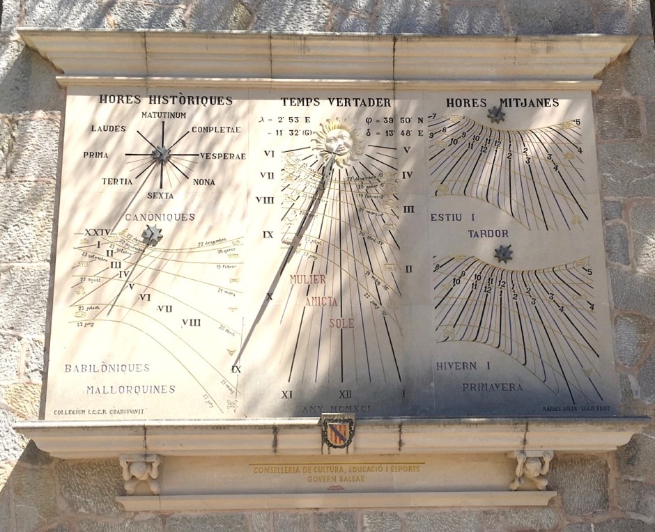 Multiple Vertical Sundial, Lluc Monastery, Mallorca (Keith Salvesen)