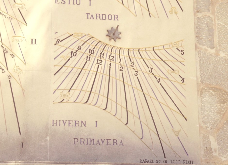 Multiple Vertical Sundial, Lluc Monastery, Mallorca (Keith Salvesen)